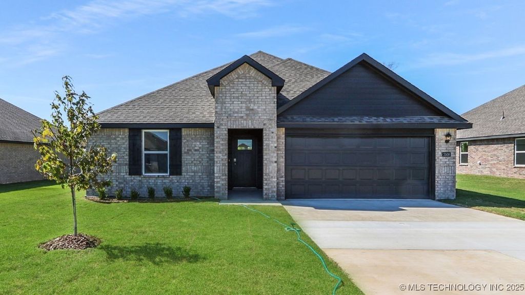 7508 N 154th East Avenue, Owasso, OK 74055