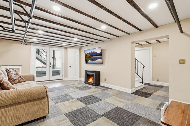 112 2nd Avenue NW, Faribault, MN 55021
