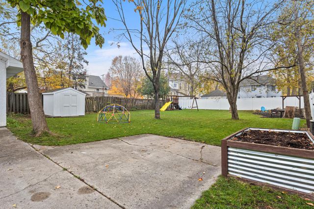 112 2nd Avenue NW, Faribault, MN 55021