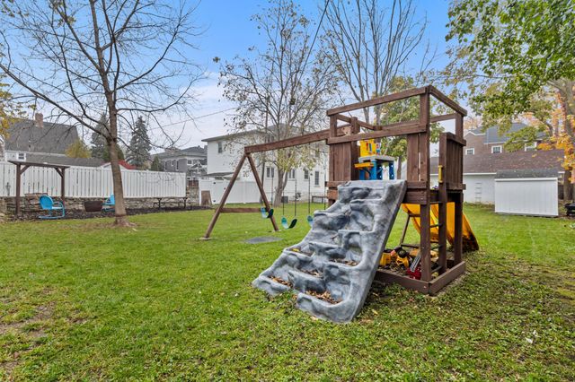 112 2nd Avenue NW, Faribault, MN 55021