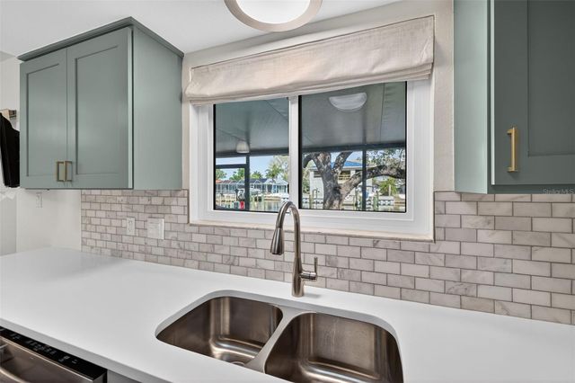 6257 CAPE HATTERAS WAY NE 5, St Petersburg, FL 33702