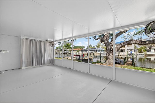 6257 CAPE HATTERAS WAY NE 5, St Petersburg, FL 33702