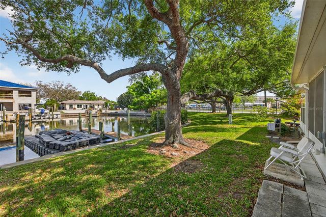 6257 CAPE HATTERAS WAY NE 5, St Petersburg, FL 33702