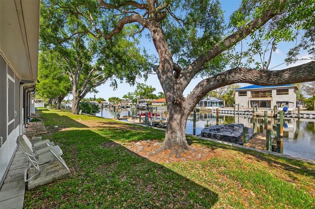 6257 CAPE HATTERAS WAY NE 5, St Petersburg, FL 33702