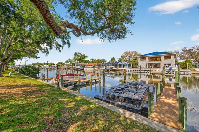 6257 CAPE HATTERAS WAY NE 5, St Petersburg, FL 33702