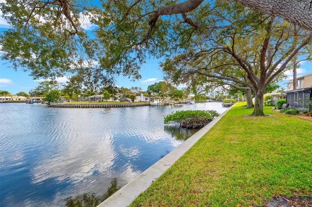 6257 CAPE HATTERAS WAY NE 5, St Petersburg, FL 33702