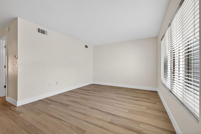 6257 CAPE HATTERAS WAY NE 5, St Petersburg, FL 33702