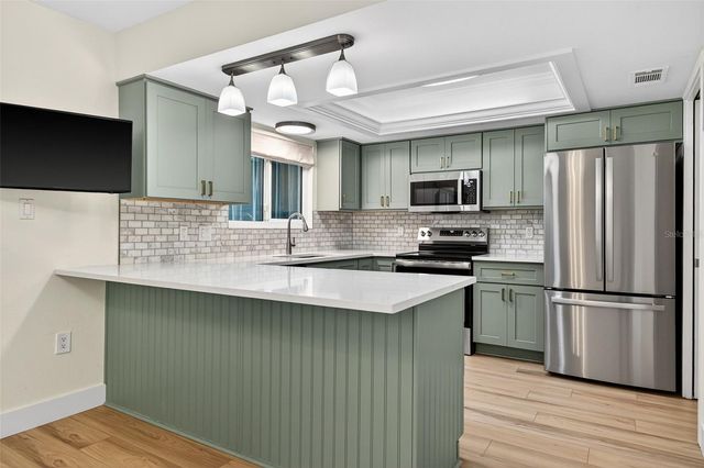 6257 CAPE HATTERAS WAY NE 5, St Petersburg, FL 33702