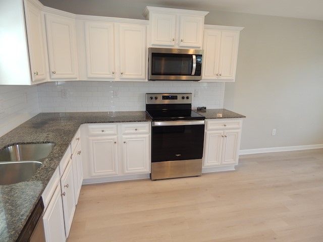 131 Sunny Point Loop, Central, SC 29630