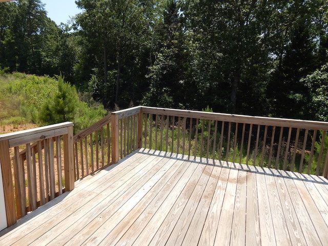 131 Sunny Point Loop, Central, SC 29630