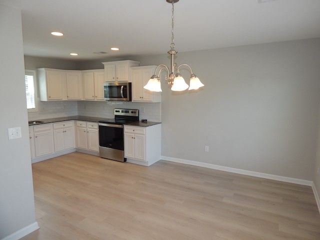 131 Sunny Point Loop, Central, SC 29630