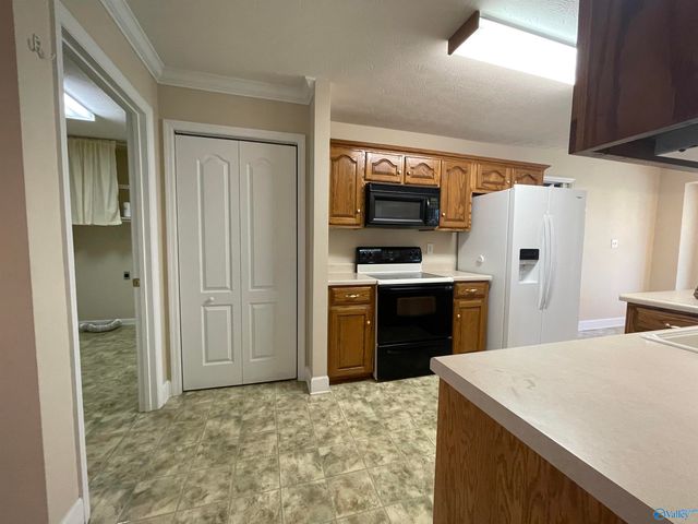 2113 Tillison Road, Gadsden, AL 35903