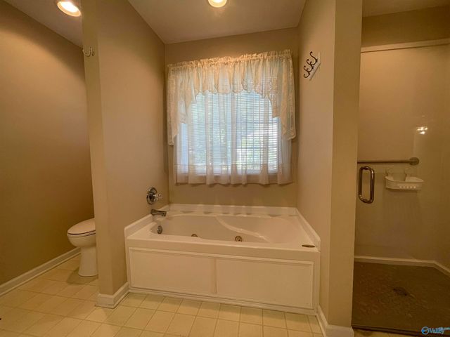 2113 Tillison Road, Gadsden, AL 35903