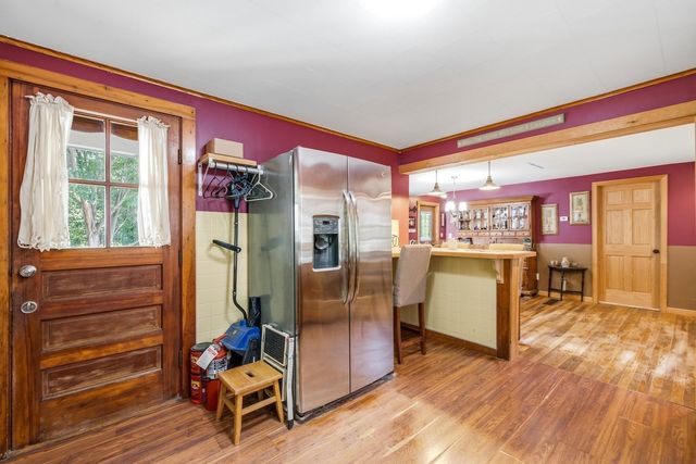 31 Pages Lane, Hampton Falls, NH 03844