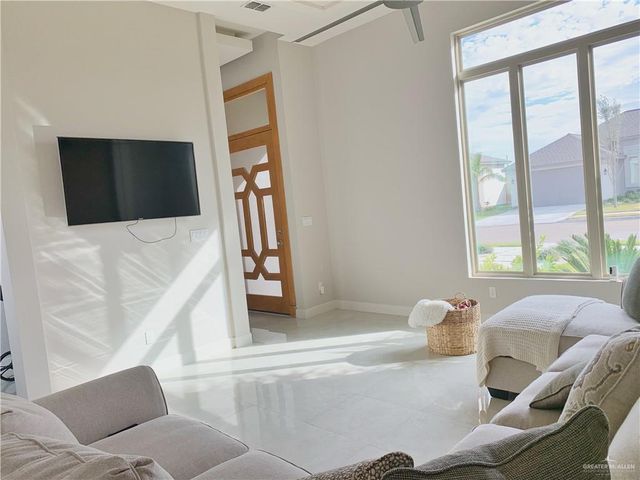 1607 Strawberry Hill, Edinburg, TX 78541