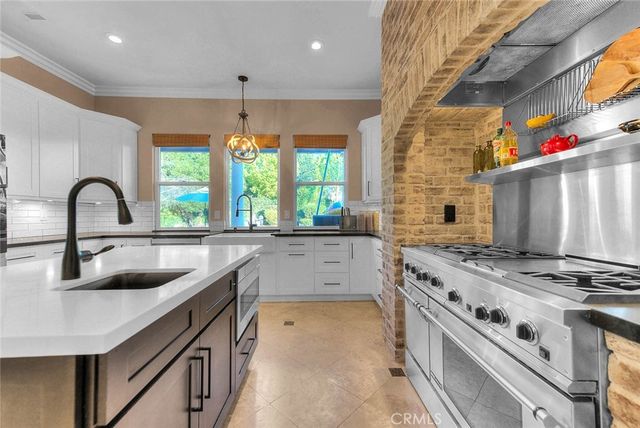 13385 Canyon Heights, Yucaipa, CA 92399