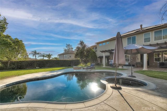 13385 Canyon Heights, Yucaipa, CA 92399