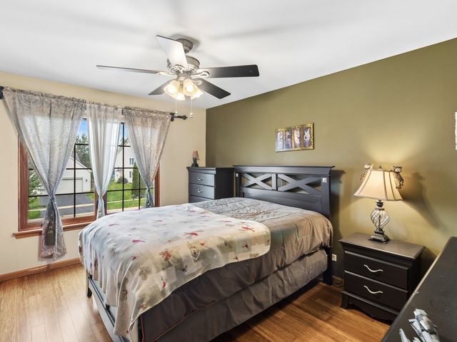 240 W Winding Trail Circle, Round Lake, IL 60073