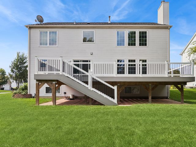 240 W Winding Trail Circle, Round Lake, IL 60073