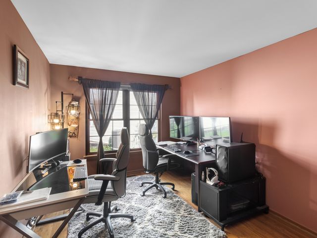 240 W Winding Trail Circle, Round Lake, IL 60073