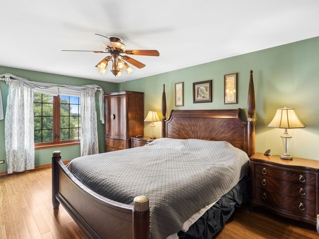 240 W Winding Trail Circle, Round Lake, IL 60073