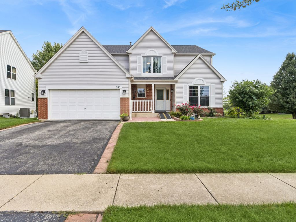 240 W Winding Trail Circle, Round Lake, IL 60073