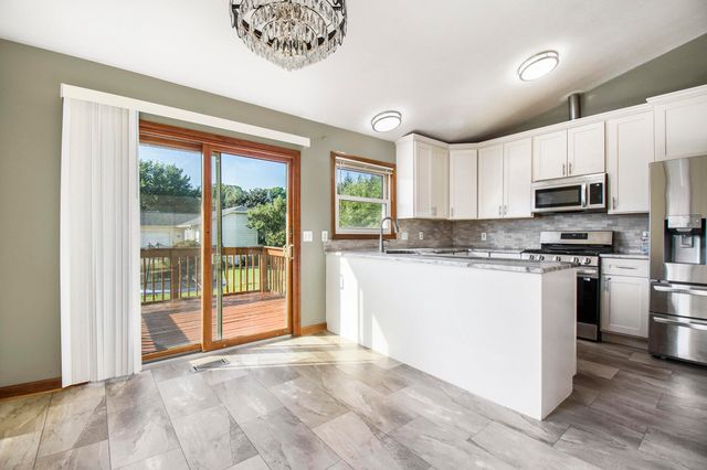 1370 Manorwood Drive Se, City Of Kentwood, MI 49508