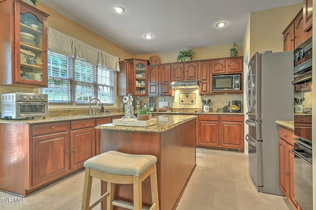 118 Lazy Lane, Gray, TN 37615