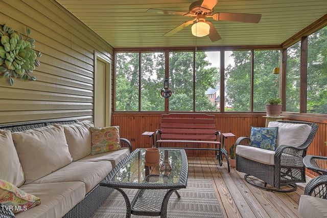 118 Lazy Lane, Gray, TN 37615