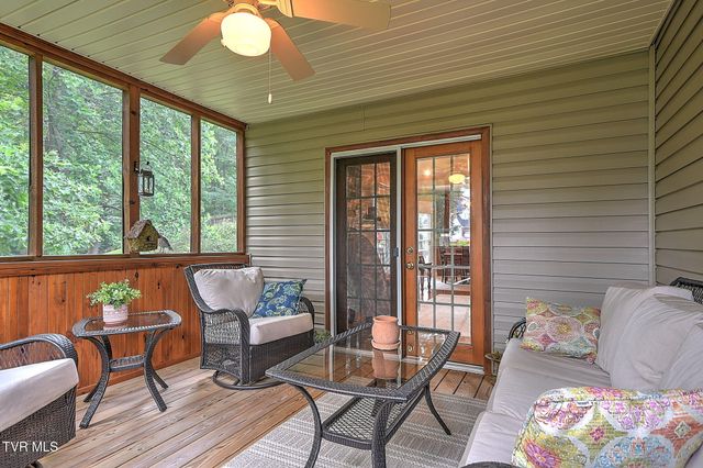 118 Lazy Lane, Gray, TN 37615