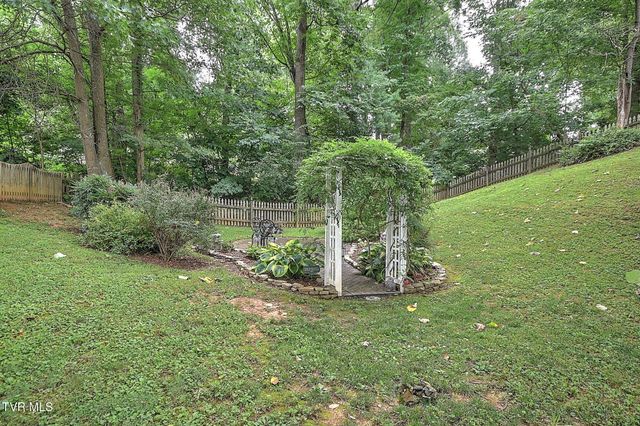 118 Lazy Lane, Gray, TN 37615