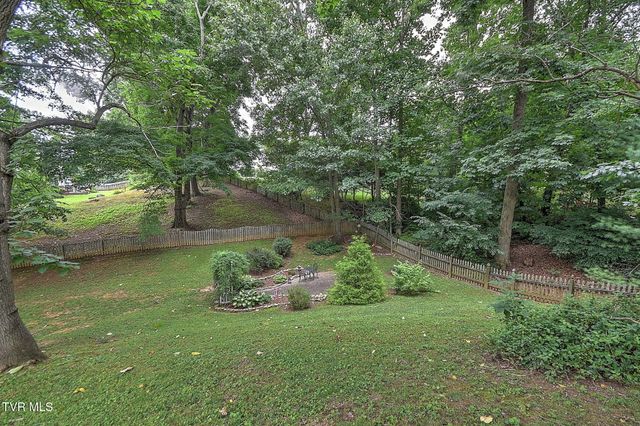 118 Lazy Lane, Gray, TN 37615