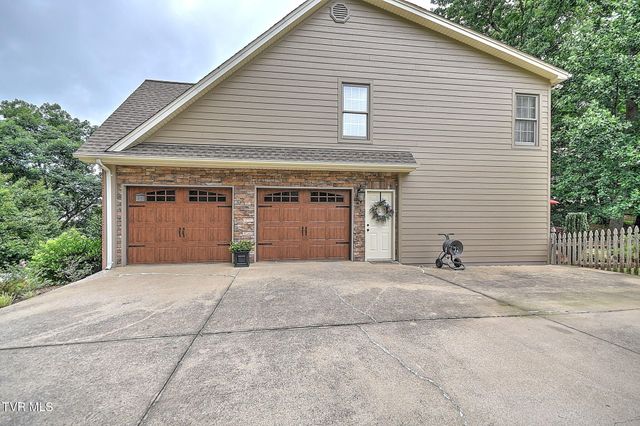118 Lazy Lane, Gray, TN 37615