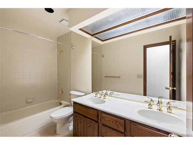 7915 Yorkshire Dr, Castle Pines, CO 80108