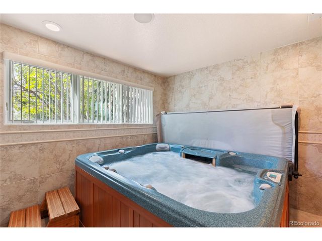 7915 Yorkshire Dr, Castle Pines, CO 80108