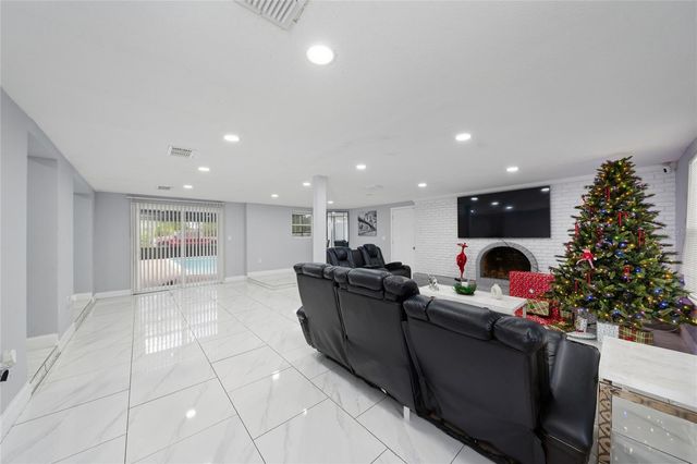 5841 KISLIN PLACE, Orlando, FL 32807