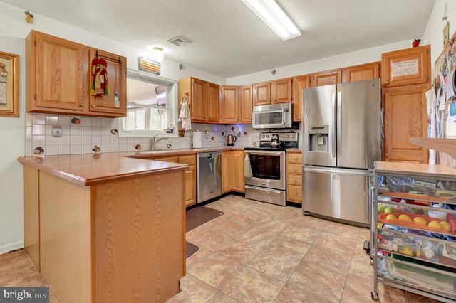 7255 HUNTINGDON ST, Harrisburg, PA 17111