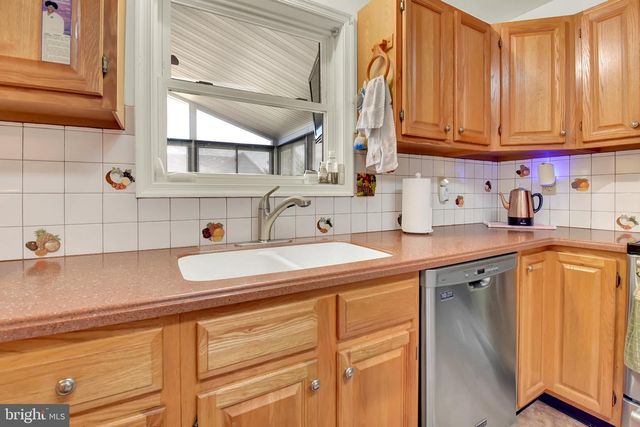 7255 HUNTINGDON ST, Harrisburg, PA 17111