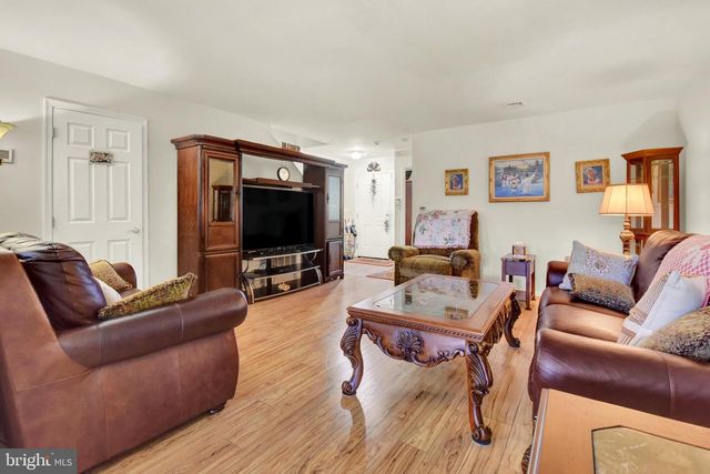 7255 HUNTINGDON ST, Harrisburg, PA 17111