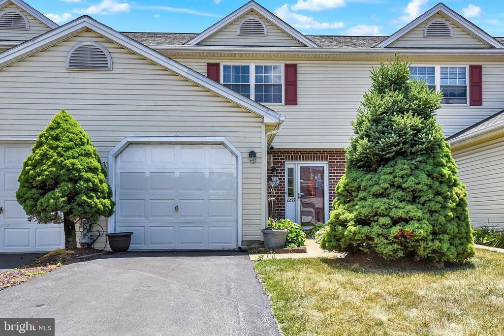 7255 HUNTINGDON ST, Harrisburg, PA 17111