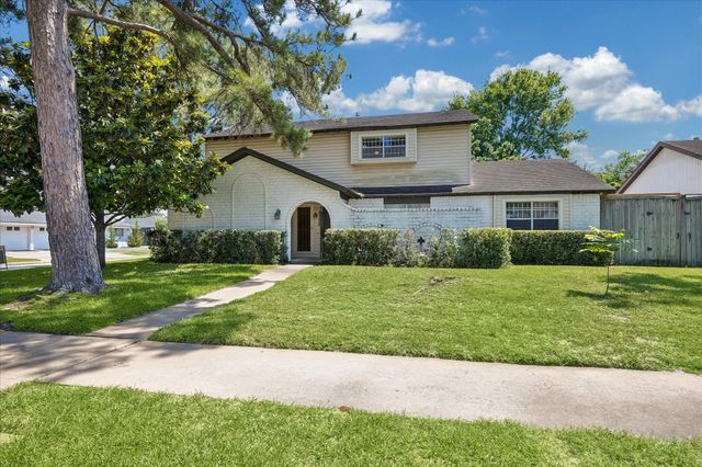 12503 Mooredale Lane, Houston, TX 77024