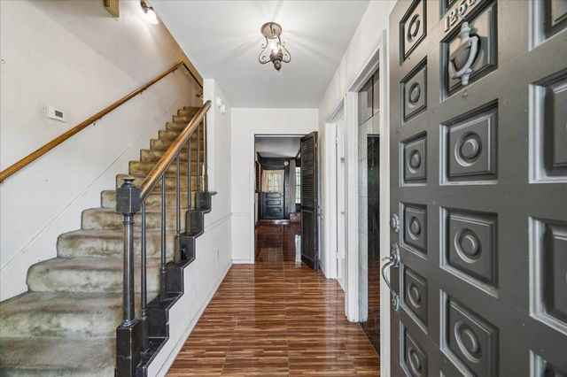 12503 Mooredale Lane, Houston, TX 77024