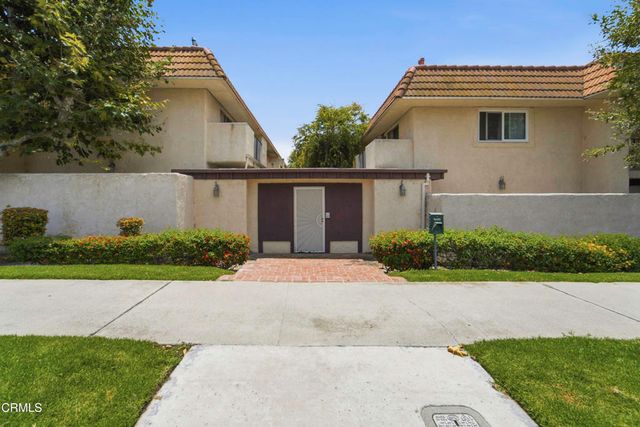 1256 Patricia Avenue 15, Simi Valley, CA 93065