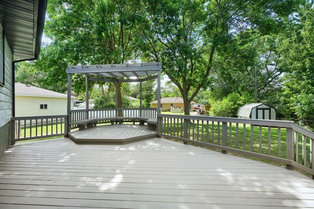 11340 Gladiola Street NW, Coon Rapids, MN 55433
