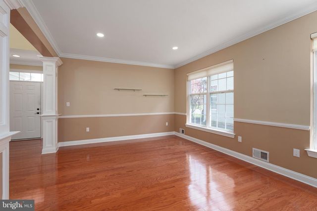 34 PORTOFINO DR, Hamilton, NJ 08691