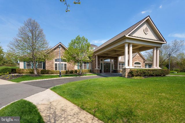 34 PORTOFINO DR, Hamilton, NJ 08691