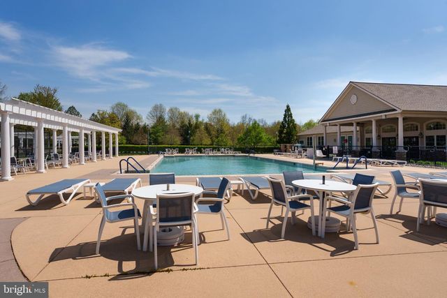 34 PORTOFINO DR, Hamilton, NJ 08691