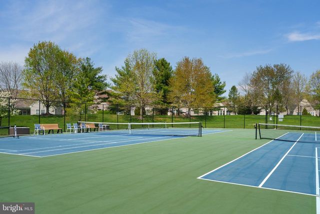 34 PORTOFINO DR, Hamilton, NJ 08691