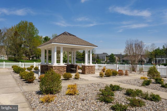 34 PORTOFINO DR, Hamilton, NJ 08691