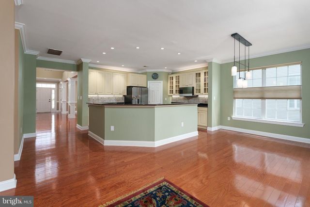 34 PORTOFINO DR, Hamilton, NJ 08691